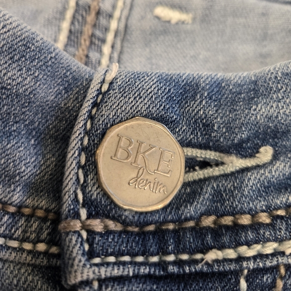 BKE by BUCKLE Women's Light Blue Jeans - Picture 7 of 14